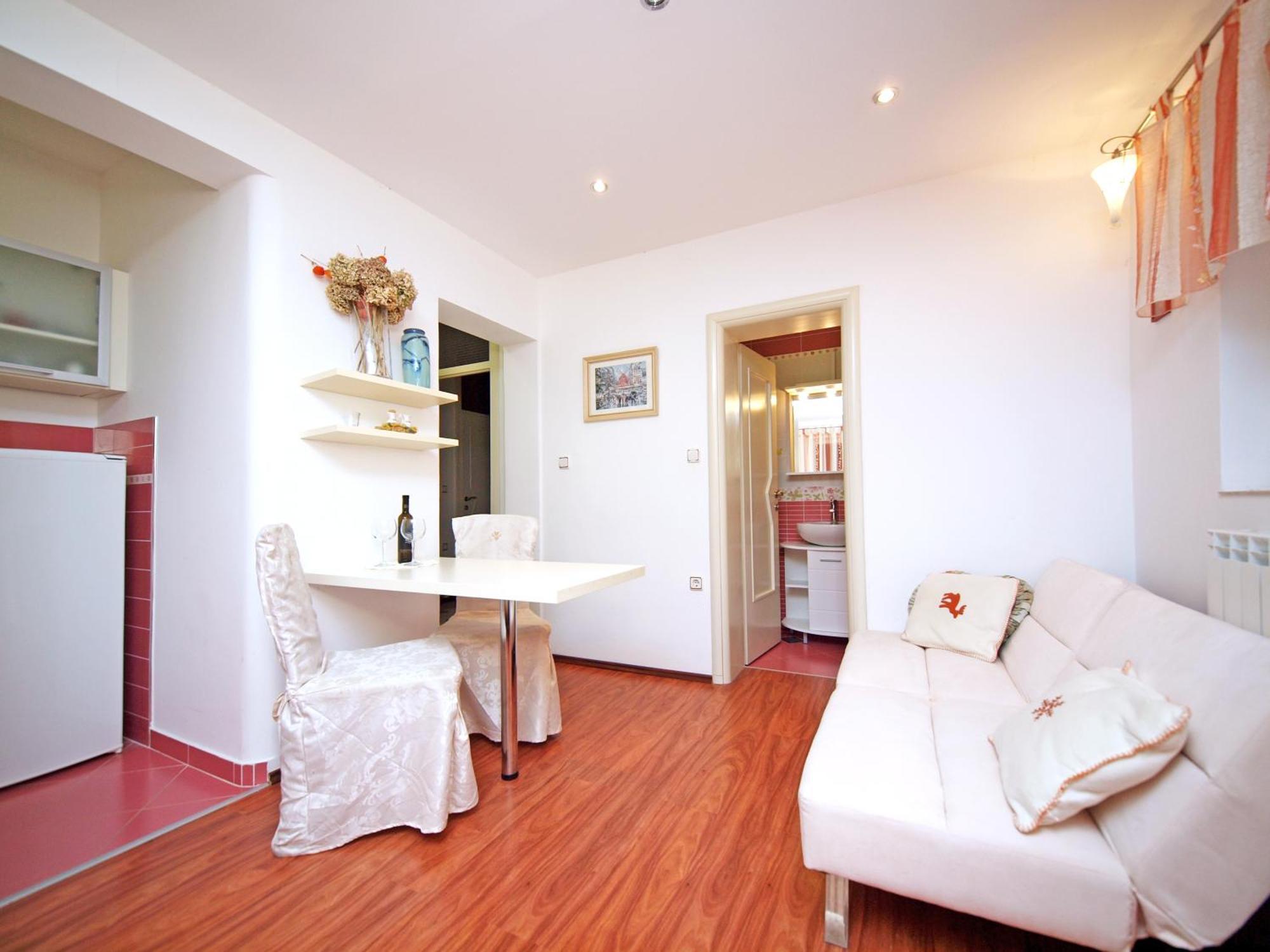 וודיצה Apartments Keran - By Suites Living מראה חיצוני תמונה