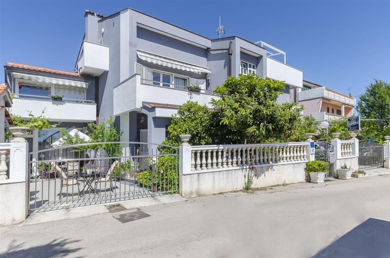 וודיצה Apartments Keran - By Suites Living מראה חיצוני תמונה